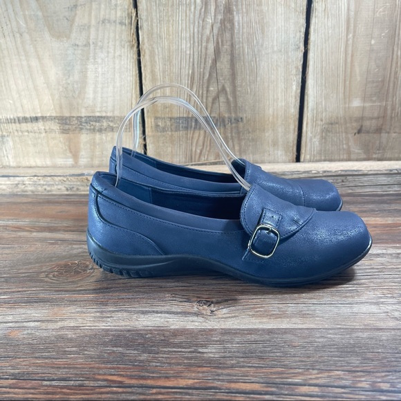 New Easy Street Comfort Wave Navy Blue Slip on Flats Womens shoes size 7.5 - Picture 2 of 15